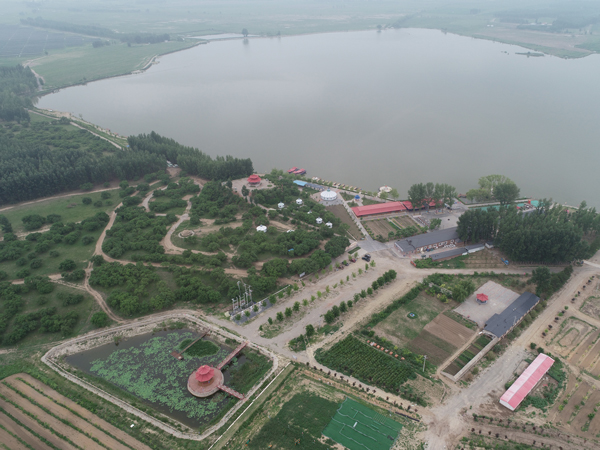 扎鲁特旗东湖风景区