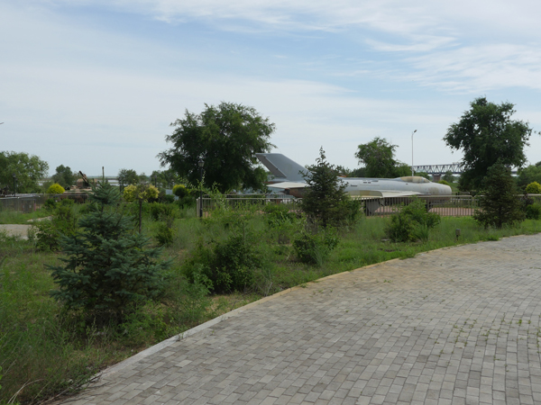 江桥抗战纪念地景区，歼6喷气式战斗机